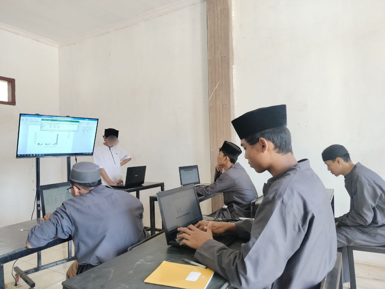 Lab Komputer
